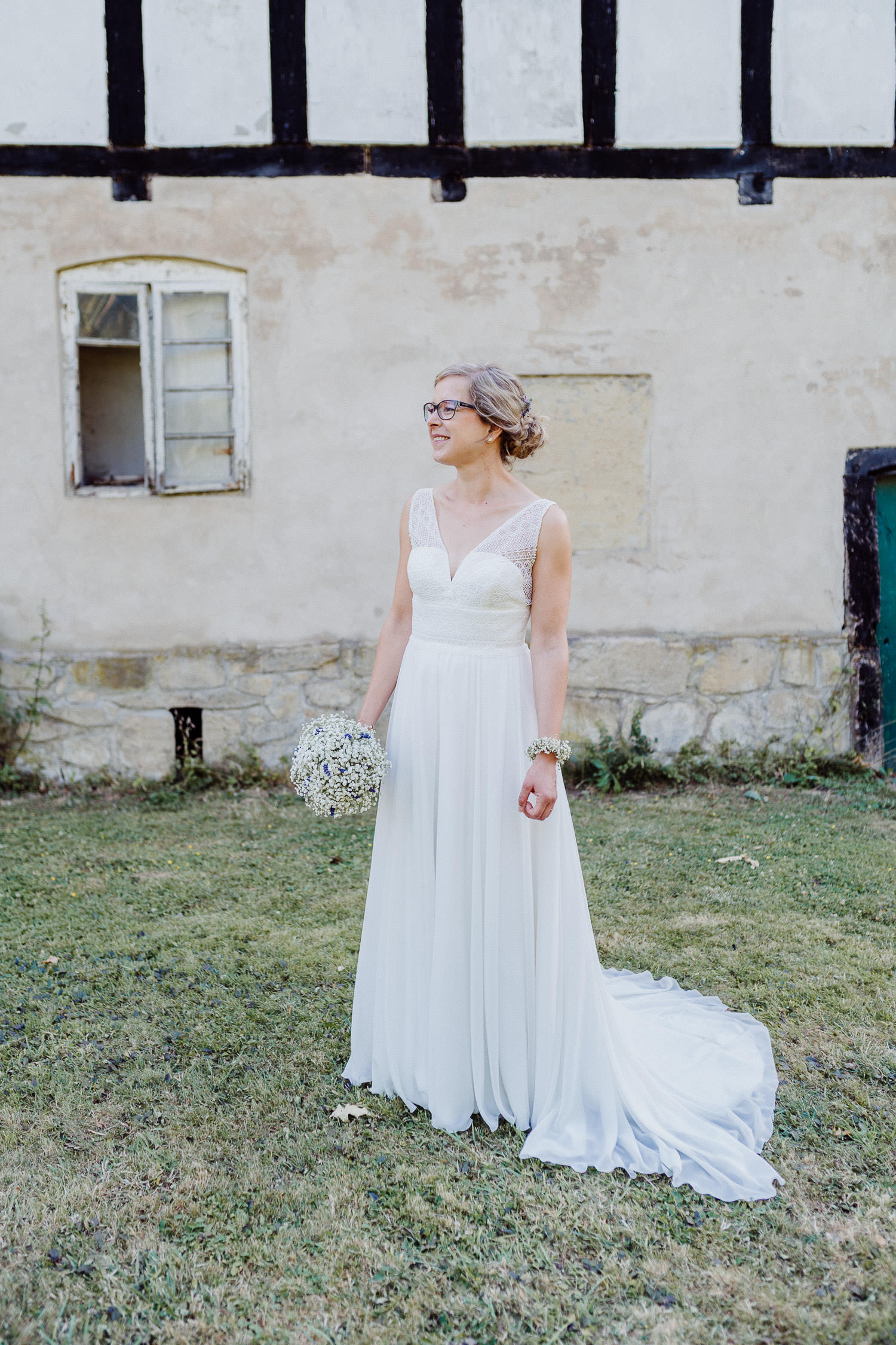 Braut Porträt im Hochzeitskleid